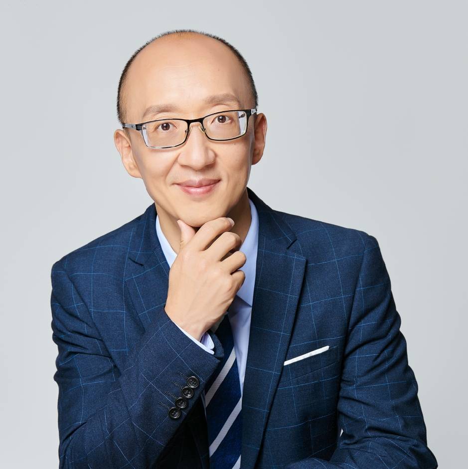 协会理事长照片